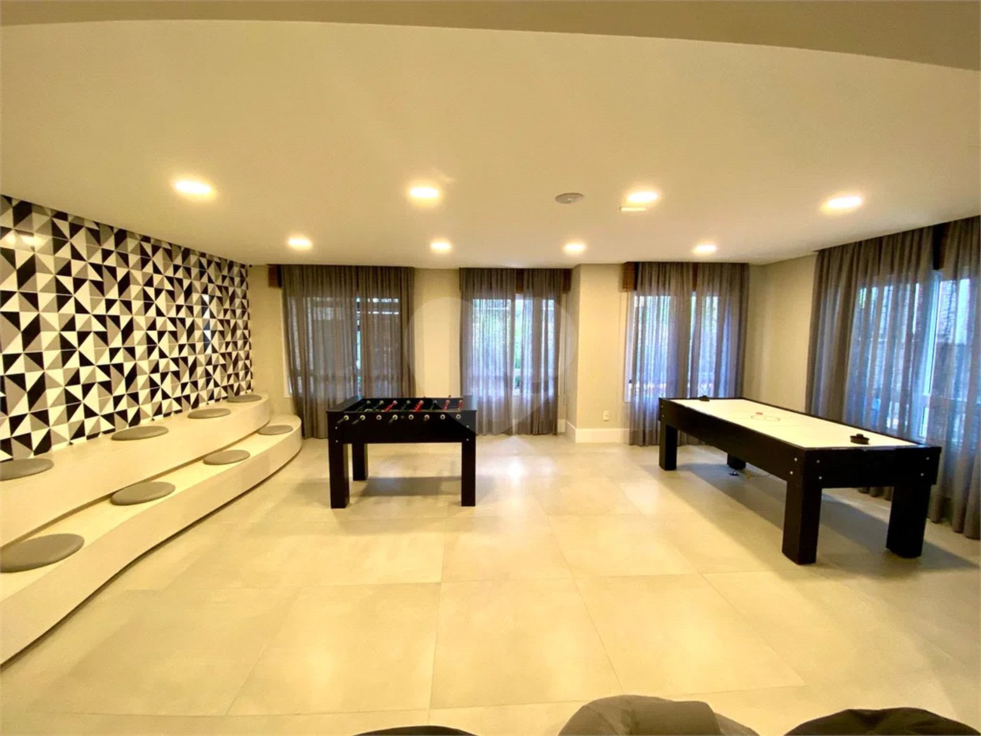 JARDIM PRUDÊNCIA - APTO SEMINOVO COM TERRAÇO GOURMET