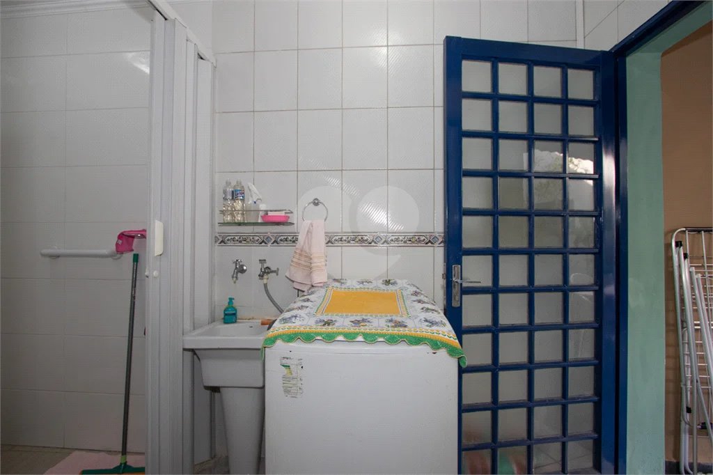 Sobrado à Venda com 2 suites no Tremembé.