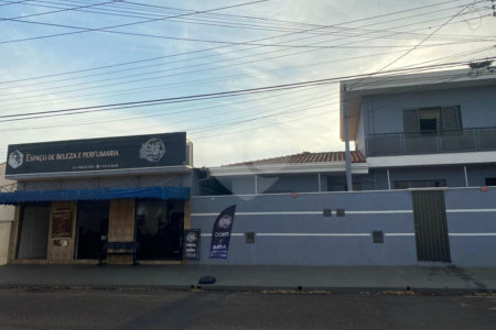Casa no Jardim Hikare