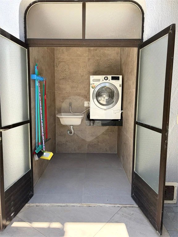 Casa à venda com 6 quartos, sendo 3 suítes, em Costa do Sol, Bertioga, SP