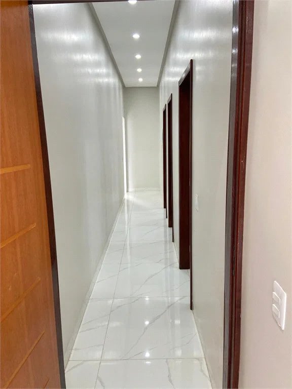 Casa à venda com 3 quartos, sendo 1 suíte,  em Jardim Iracema, Balsas, MA