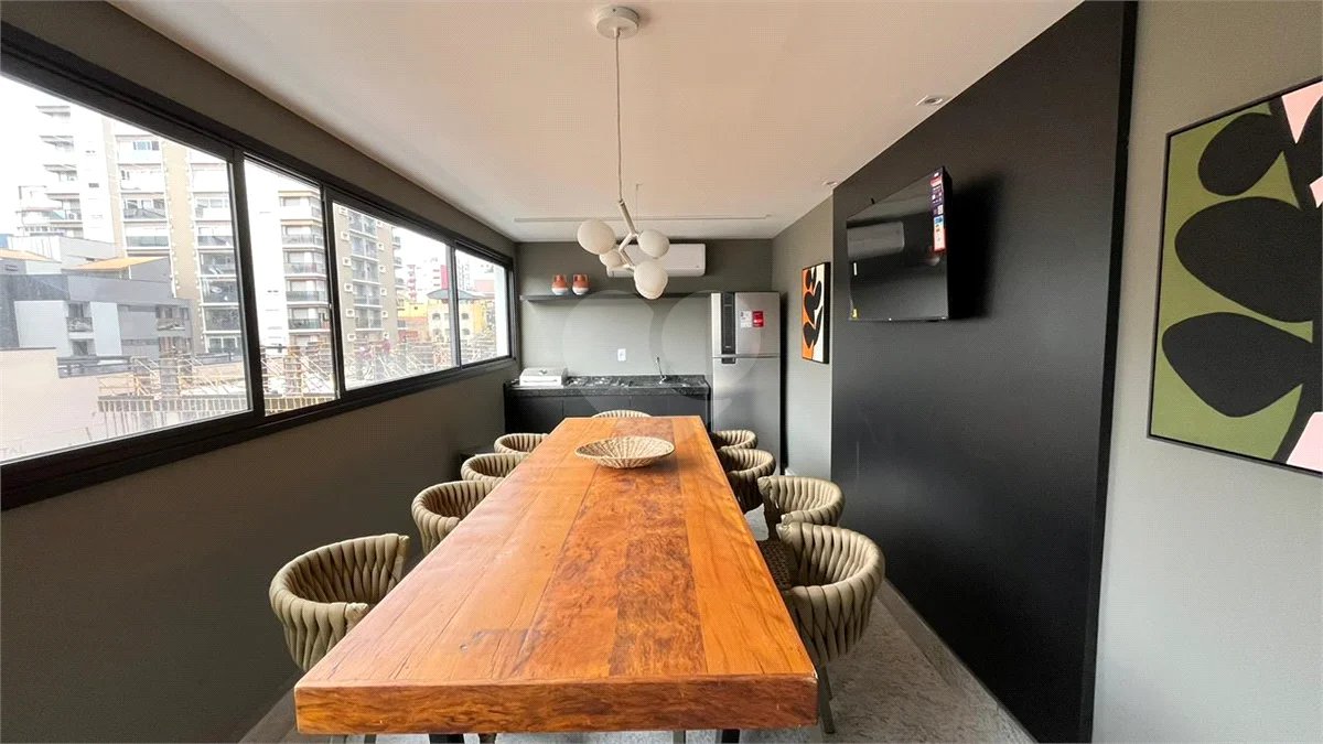 Apartamento à venda com 2 quartos, sendo 1 suíte, no Centro, Poços de Caldas - MG