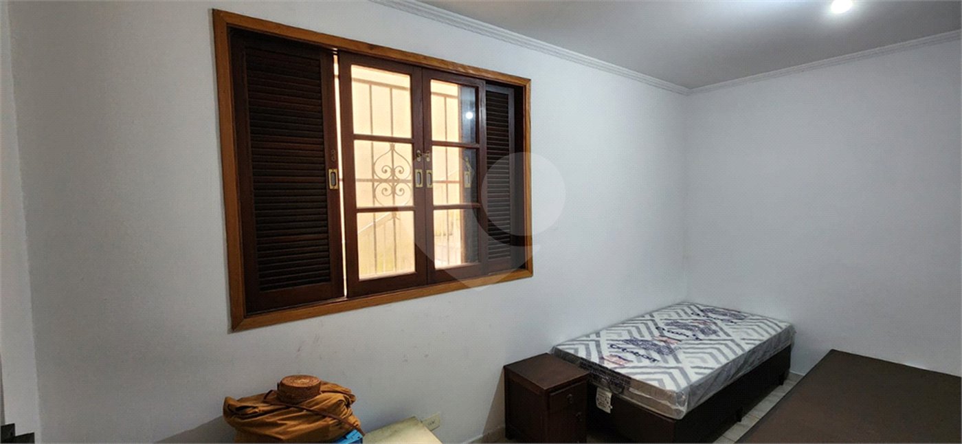 Casa térrea com duas edículas para venda - Saúde, SP.