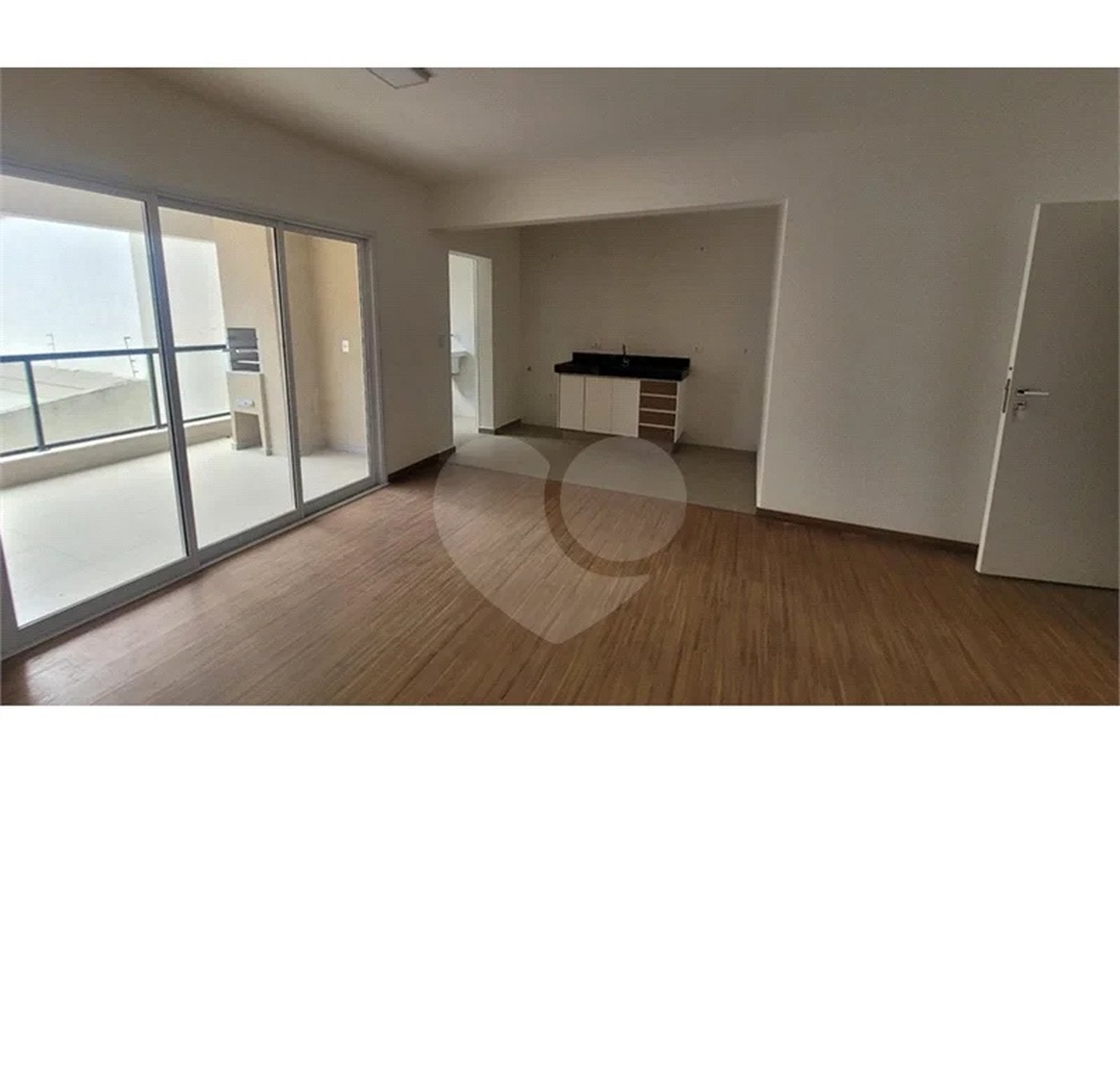 Apartamento com Varanda Gourmet e Suíte com Closet – 2 Vagas Cobertas!
