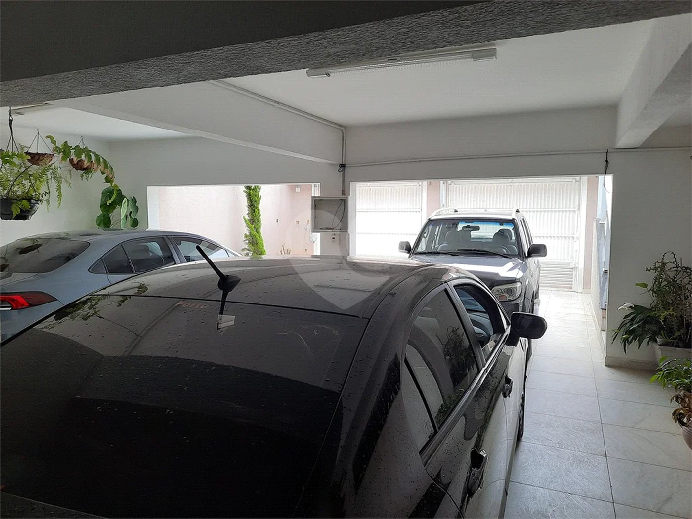 casa térrea na Vila Romana, 07 vagas de garagem, 4 quartos,, sendo 1 suíte amplo quintal.