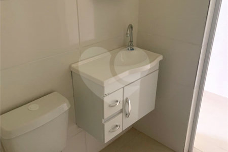 Apartamento disponível para locação no bairro Bela Vista.