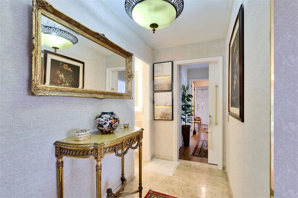Apartamento à venda com 3 quartos, sendo 1 suíte, em Jardim Marajoara, São Paulo, SP