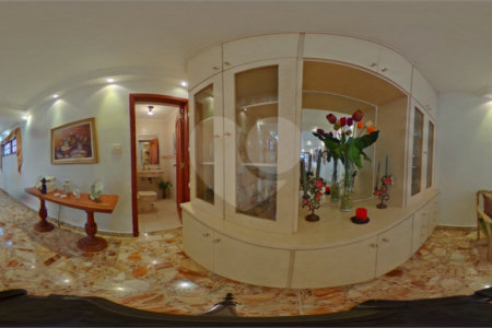 Sobrado de Condomínio à venda no Cambuci/Aclimação - 5 Quartos/3 Suítes/5 Vagas