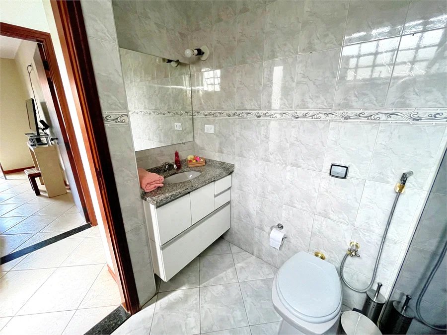 Casa à venda com 4 quartos, sendo 1 suíte,  em Loteamento Santa Rosa, Piracicaba, SP