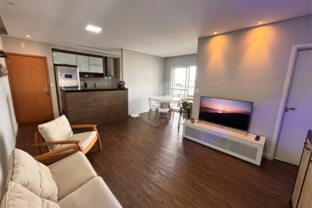 Apartamento com 77m² , 2 dormitórios , sendo 1 suíte , 2 vagas de garagem , a venda no bairro Rudge Ramos.