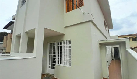 Sobrado à venda com 4 quartos, sendo 2 suítes,  em Butantã, São Paulo, SP