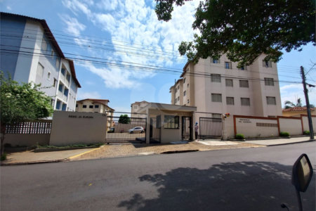Apartamento no Condomínio Jardim Europa.