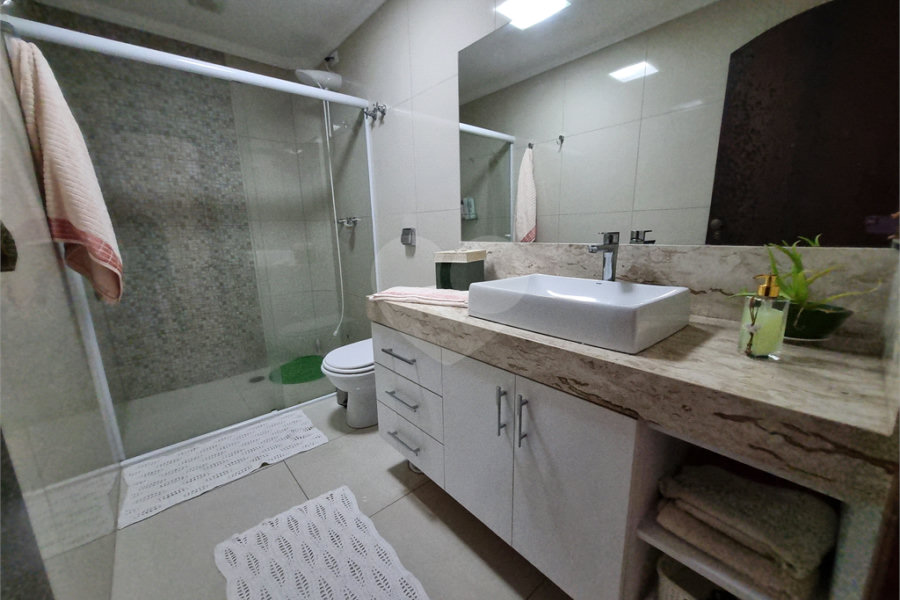 VENDA - Sobrado Jardim França: 135m² | 3 dormitórios (1 suíte) | 2 vagas | Churrasqueira