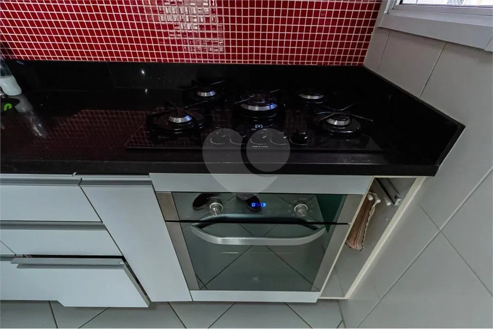 Apartamento de 103 m² no Jardim do Mar, com 3 dormitórios, 1 suíte, varanda gourmet, armários, 2 vagas e condomínio com lazer completo.