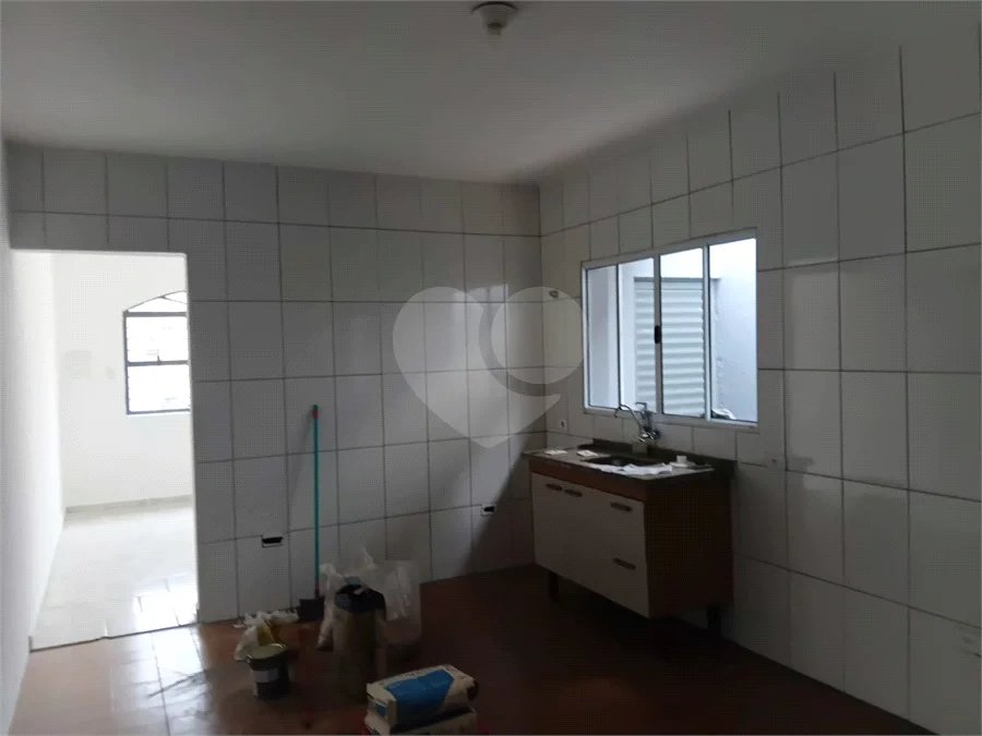 Casa com 2 dormitórios para alugar, 90 m²- Jardim Villaça - São Roque/SP