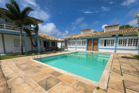 Pousada à Venda na Marina, Búzios – 14 Suítes com Potencial de Ampliação