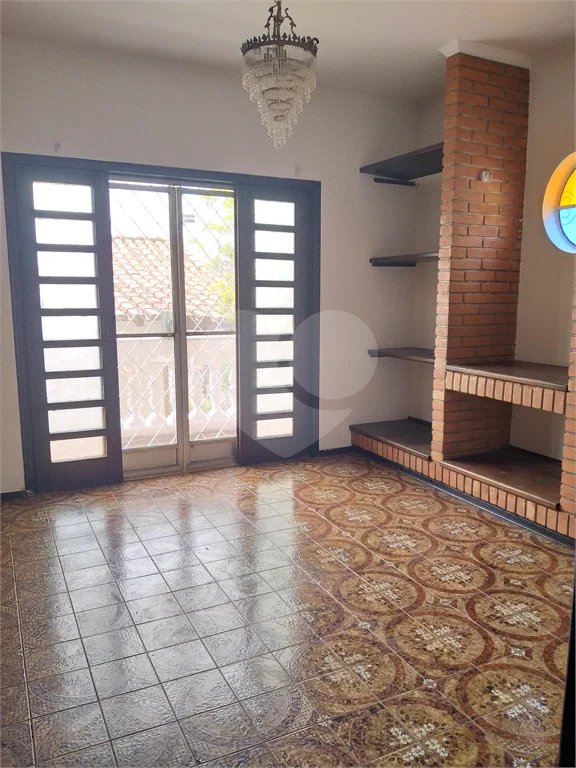 Casa à venda com 4 quartos, sendo 1 suíte,  no Centro, Vinhedo, SP