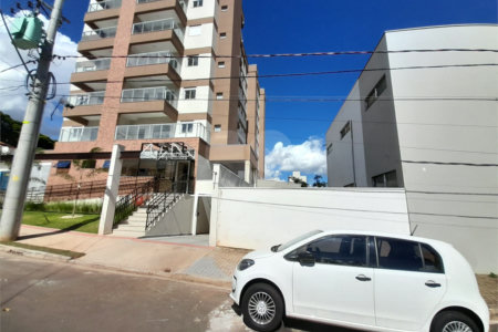 Excelente oportunidade de apartamento à venda no Edifício Monet