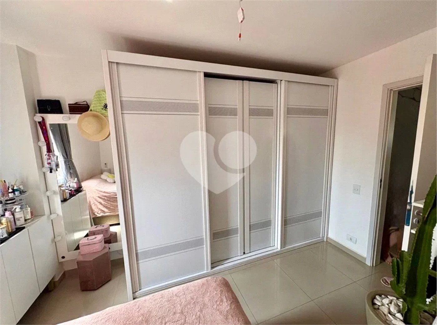 Apartamento à venda com 3 quartos, sendo 2 suítes,  em Vila Independência, Piracicaba, SP