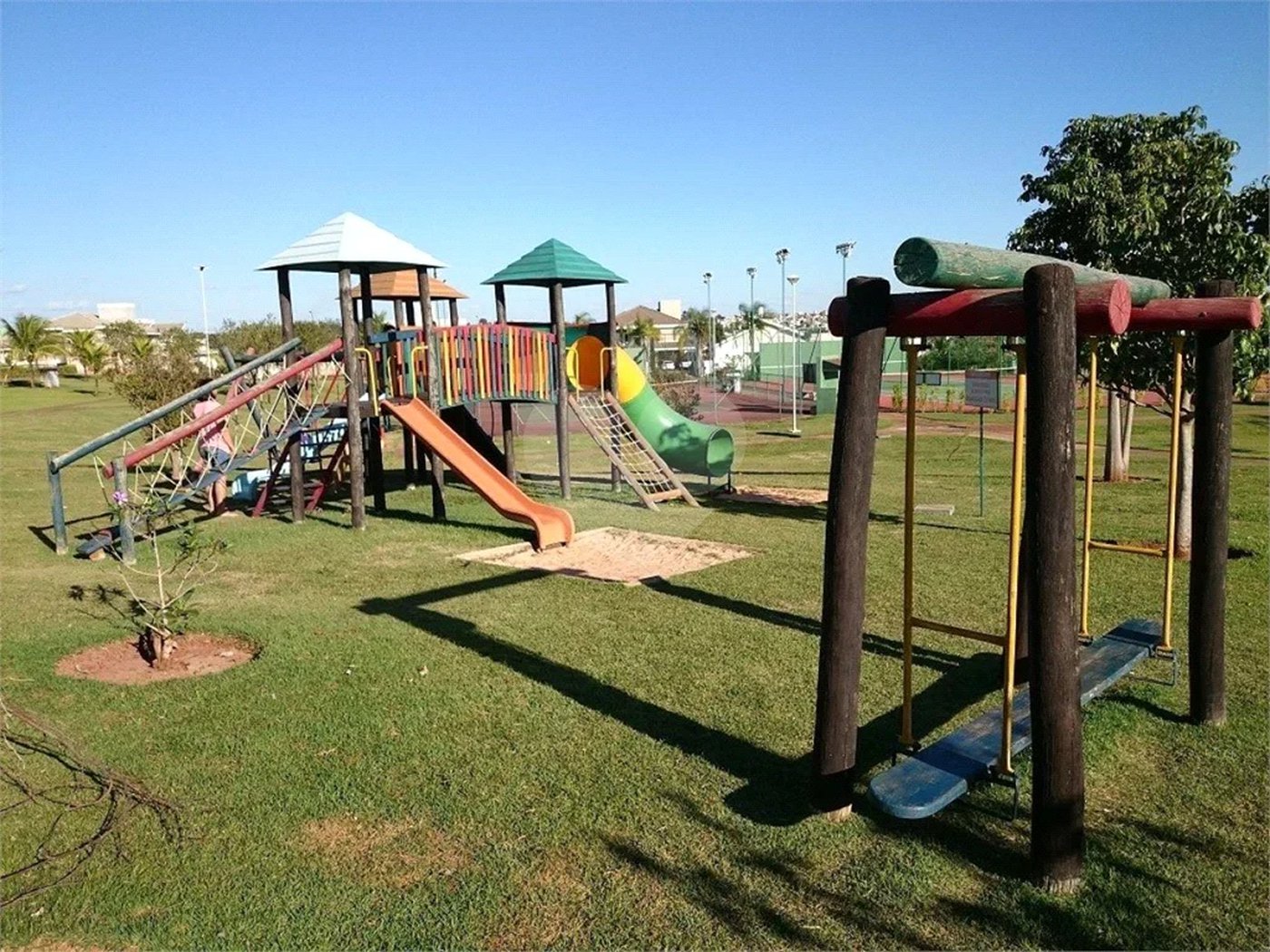 Casa à venda com 4 suítes em Parque Residencial Damha IV, São José do Rio Preto, SP