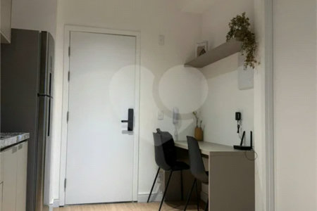 Studio HIS2 mobiliado 38m² na Liberdade, lazer completo, pronto para morar.