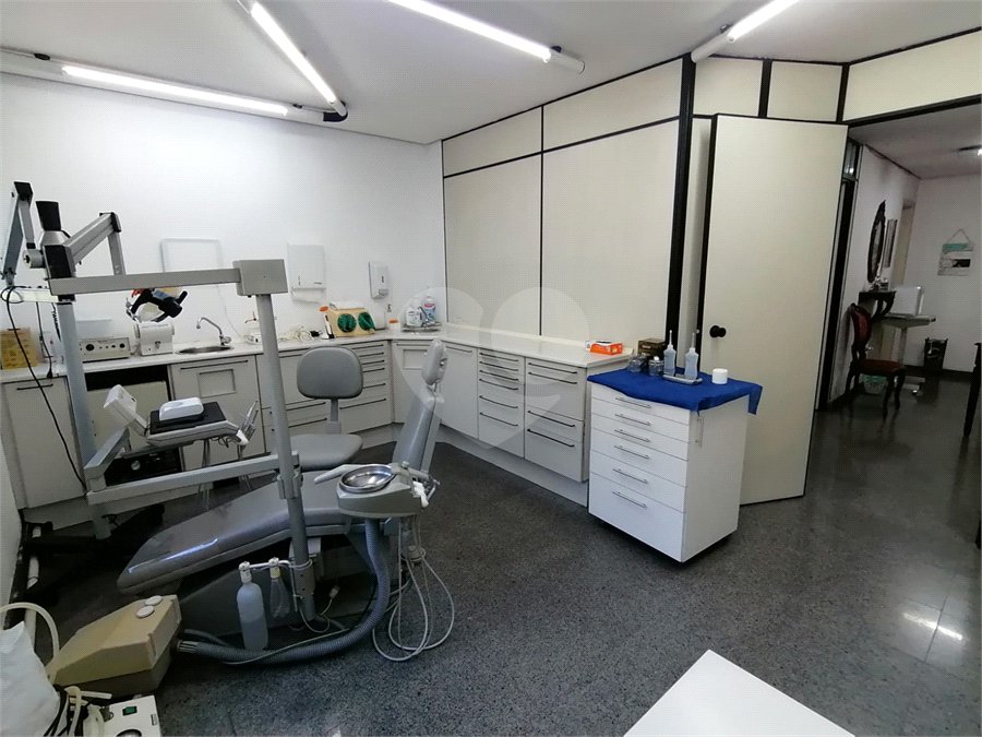 SALA/CONSULTÓRIO ODONTOLÓGICO Região da Paulista, 45m2.