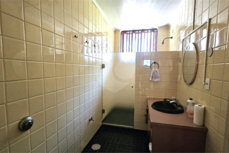 Casa à venda com 4 suítes no condomínio Chácara Cordeiro, São Paulo - SP