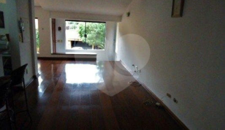 Sobrado à venda ou para alugar com 2 suítes em Paraisópolis, São Paulo, SP