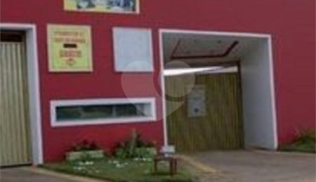 Terreno à venda com 25 suítes em Jardim São João Batista, São Carlos, SP