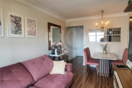 Apartamento com 49m², 2 quartos, 1 garagem, à venda em Itaquera