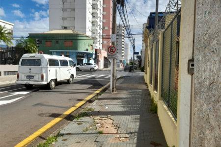 Terreno à Venda na Rua Episcopal – Localização Estratégica e Exclusiva