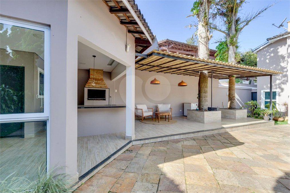 Casa à venda com 4 quartos, sendo 2 suítes, em Interlagos, São Paulo, SP