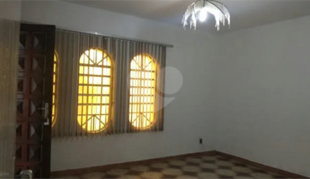 Casa à venda com 2 quartos em Conjunto Residencial São Francisco, Taubaté, SP