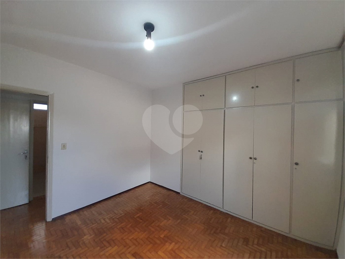 Casa Disponível para Venda ou Locação na Vila Nery – Ideal para Residência ou Comércio