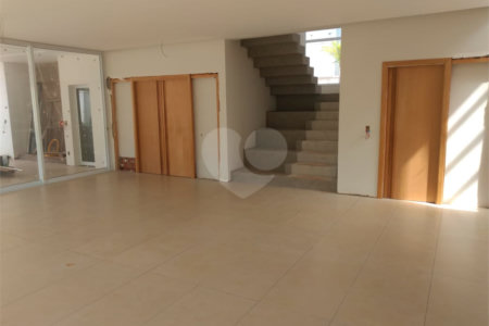 Casa em Construção no Condomínio de alto padrão Dahma III
