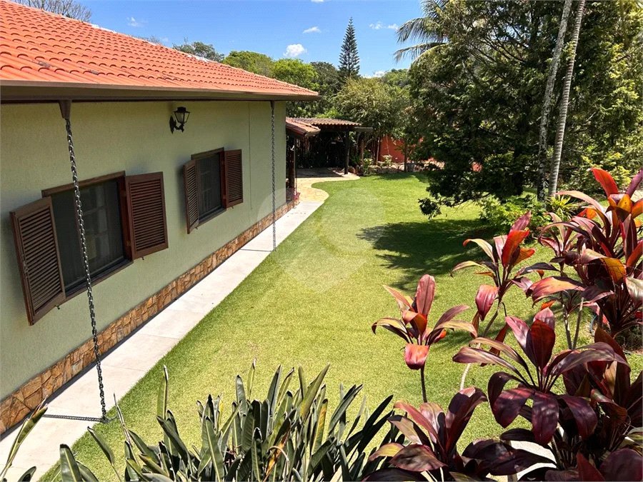 Casa para Venda ou Locação com opção de estar mobiliado no Condomínio Recanto Florido – Vinhedo/SP