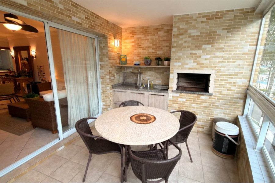 Apartamento à venda com 3 quartos, sendo 1 suíte,  em Riviera de São Lourenço, Bertioga, SP