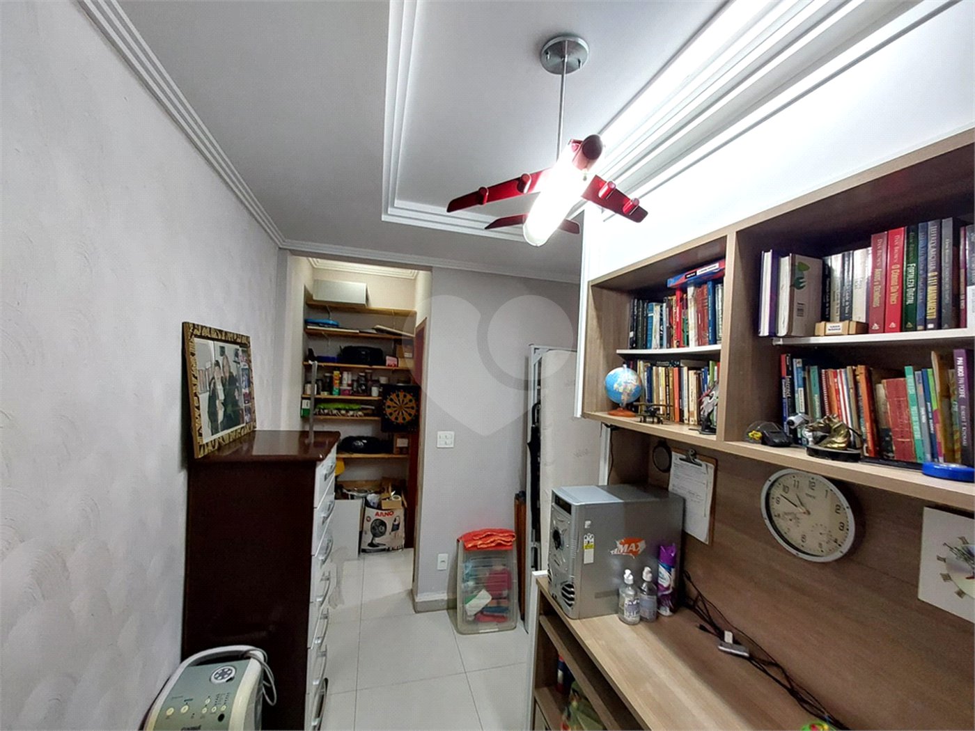 Casa residencial com ponto comercial a venda no Centro