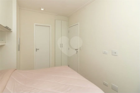 **Apartamento na Saúde 61m² | 2 dormitórios | 1 suíte | 2 vagas | depósito privativo**