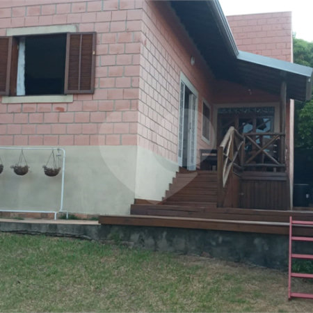 Chácara à venda com 3 quartos, sendo 2 suítes,  em Monterrey, Louveira, SP