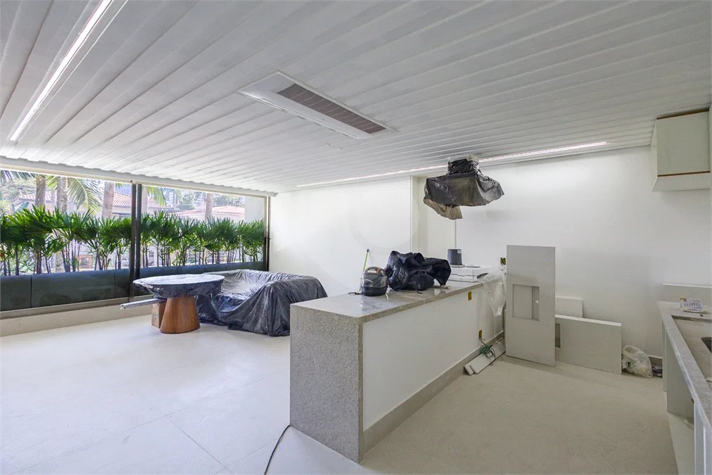 Casa em condomínio fechado no Jardim Europa ao lado do Iguatemi | 3 suítes | 4 vagas