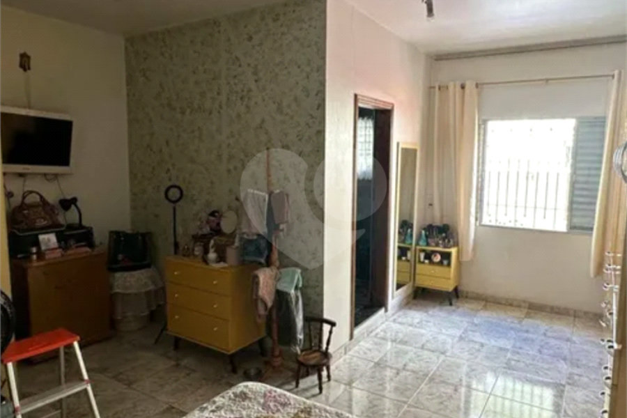 Sobrado à venda com 4 quartos, sendo 2 suítes,  em Jardim Líbano, São Paulo, SP