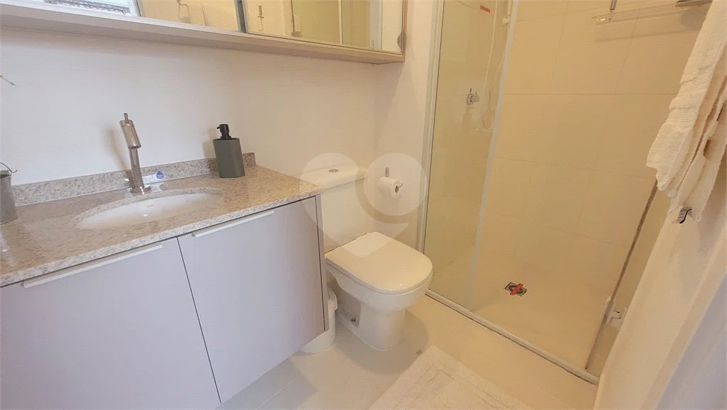 Studio sofisticado, totalmente mobiliado e pronto para morar