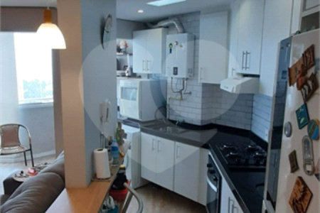 Apartamento à venda com 3 quartos, sendo 1 suíte, em Brás, São Paulo, SP