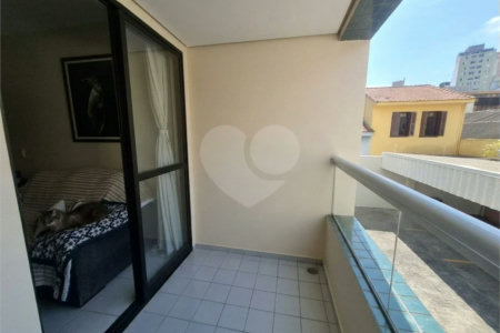 Apartamento 2 quartos, sacada e vaga em Santa Cecília