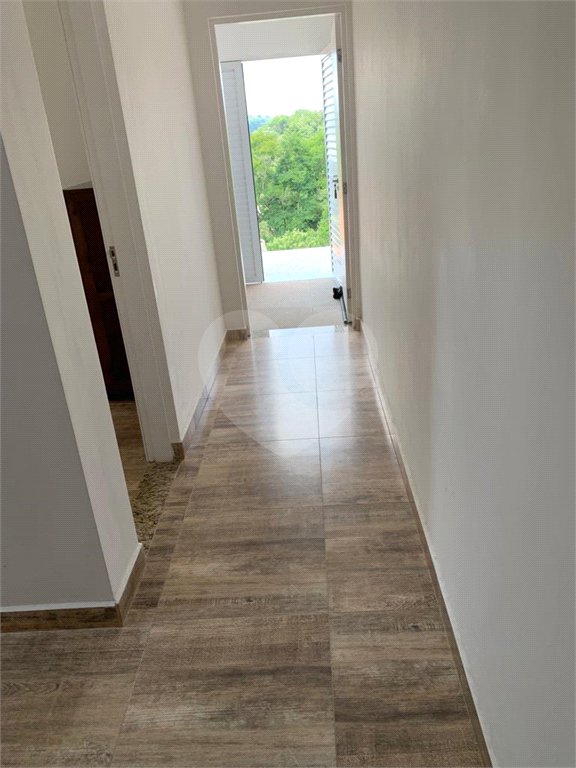 Belíssima Chácara- Loteamento Pedra Bela- Bairro Pedreira- em Atibaia.