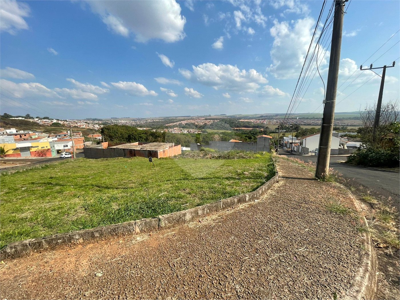Terreno no Prolongamento Jardim das Torres