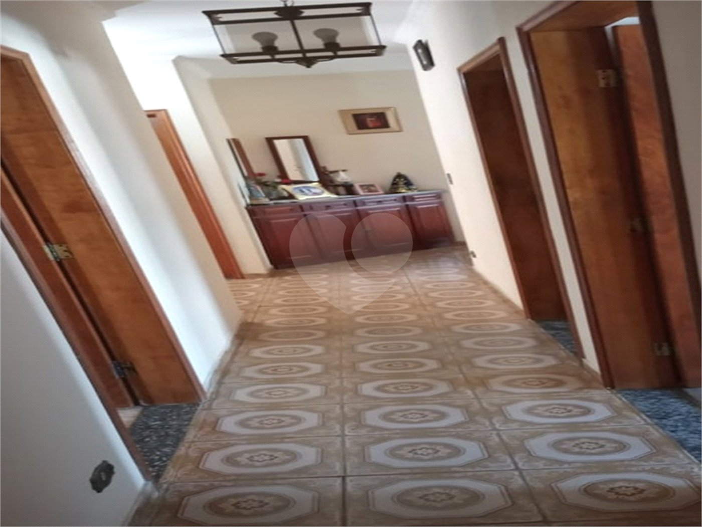 Bonita casa assobradada,no Bairro das Palmas do Tremembé, terreno com 14 X 50 e 350 área construída