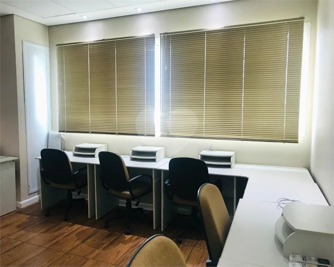 OPORTUNIDADE DOMO BUSINESS - MOBILIADA E PRONTA P/ USO!