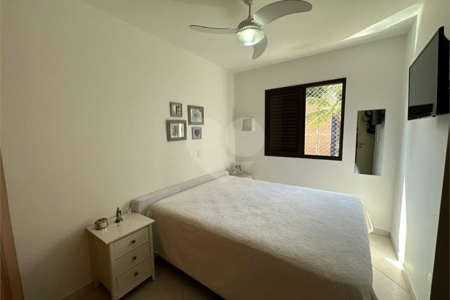 Apartamento à venda com 3 quartos, sendo 1 suíte, em Riviera de São Lourenço, Bertioga, SP